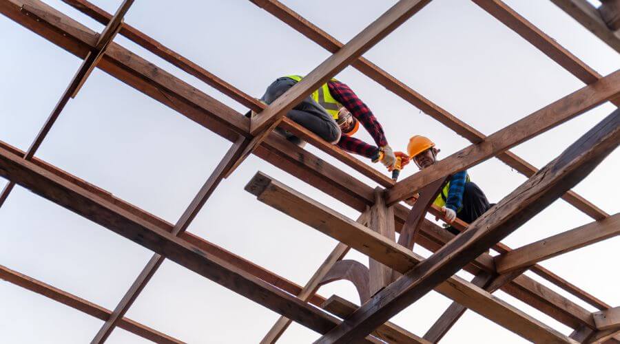 Expert Emergency Roof Repairs services in Warrenton, OR